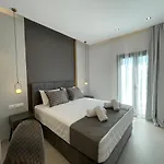 Akaly Apartment Naxos City